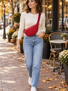 WE-AR4 The Cloud Belt Bag Red Quilted Nylon Crossbody OS NWT